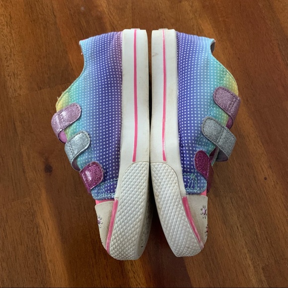 Airwalk Sneakers - Picture 3 of 7